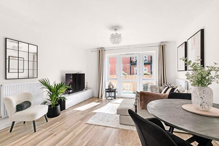 2 Bedroom Flat For Sale In Bell Farm Way, Walton-On-Thames, KT12