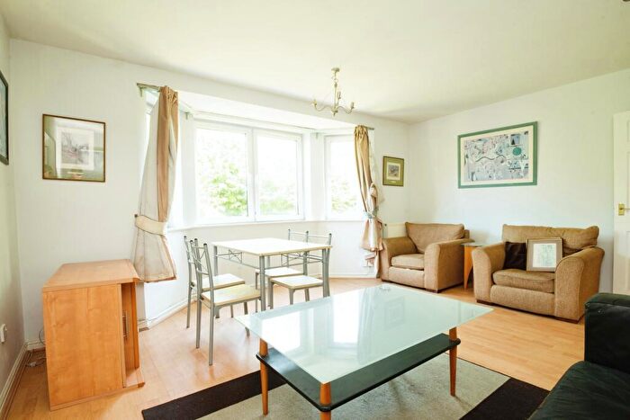 2 Bedroom Apartment To Rent In Corvette Court, Cardiff Bay, CF10