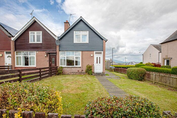 2 Bedroom End Of Terrace House To Rent In Broomridge Road, Stirling, FK7