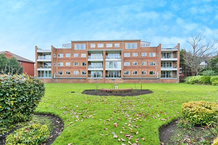 2 Bedroom Flat For Sale In Waterford Road, Prenton, CH43