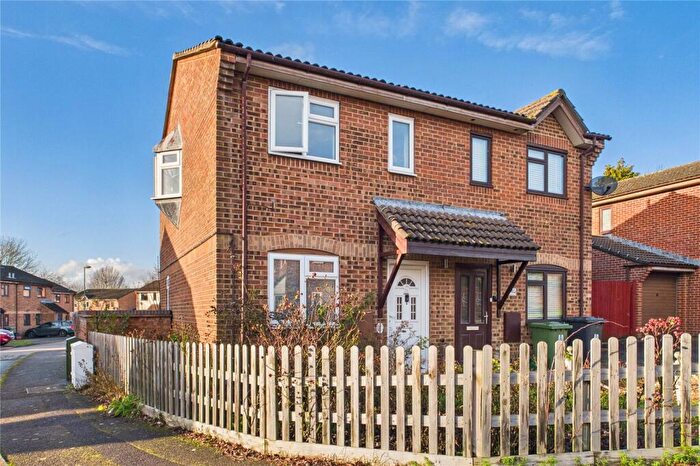 2 Bedroom Semi-Detached House For Sale In Galloway Close, Basingstoke, Hampshire, RG22