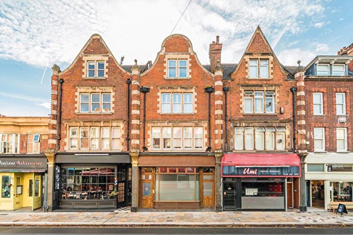 1 Bedroom Flat For Sale In York Street, Twickenham, TW1
