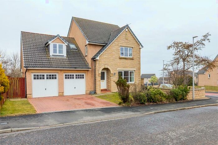 4 Bedroom Detached House For Sale In Chapelwell Place, Balmedie, Aberdeen, AB23