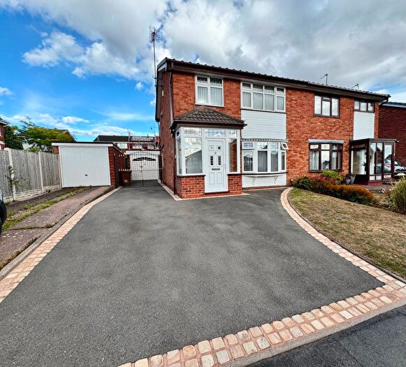 3 Bedroom Semi-Detached House For Sale In Birch Coppice Gardens, Willenhall, WV12