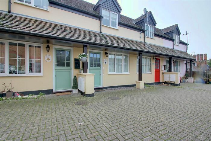 2 Bedroom Cottage To Rent In High Street, Hemel Hempstead HP1