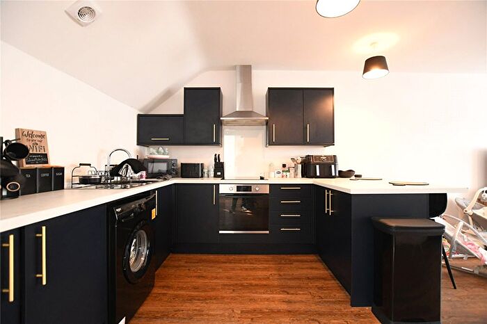 1 Bedroom Flat To Rent In Apache Court, Weston-Super-Mare, Somerset, BS23