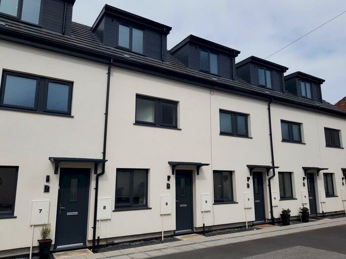 2 Bedroom Terraced House To Rent In Rullerton Mews, CH44