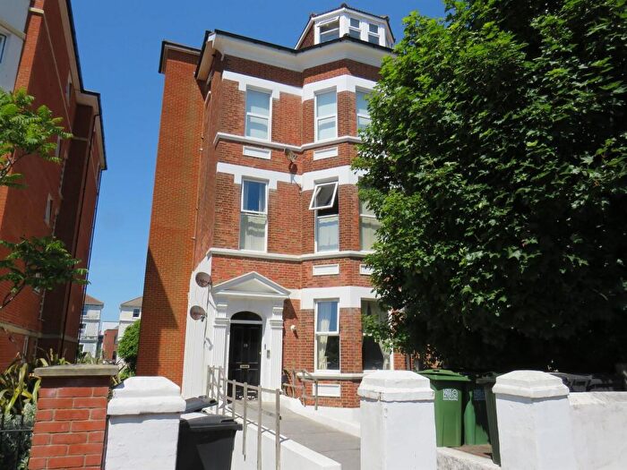 Apartment To Rent In Jevington Gardens, Eastbourne, BN21