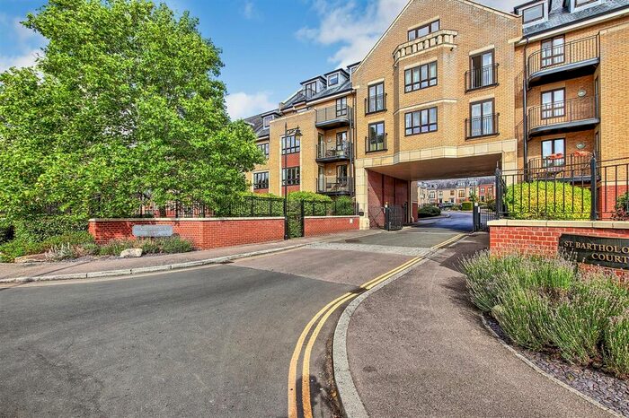 2 Bedroom Flat For Sale In St Bartholomew's Ct, Cambridge, CB5