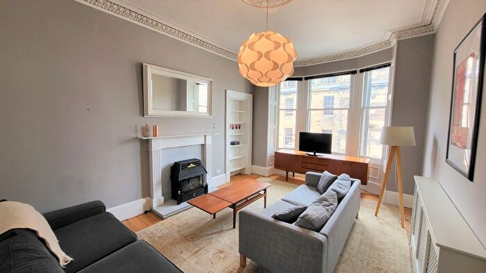 2 Bedroom Flat To Rent In Henderson Row, New Town, Edinburgh, EH3