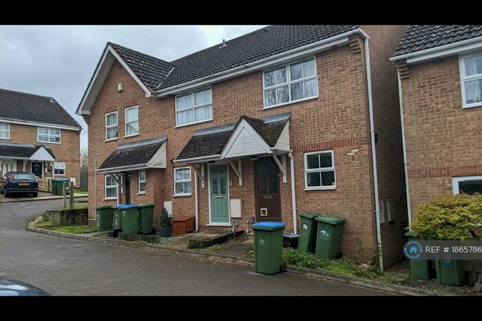 2 Bedroom Terraced House To Rent In Applewood Gardens, Southampton, SO19