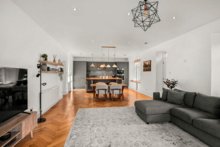 4 Bedroom Detached House For Sale In 'Ferncroft' Kellas Road, Wellbank, Dundee, DD5