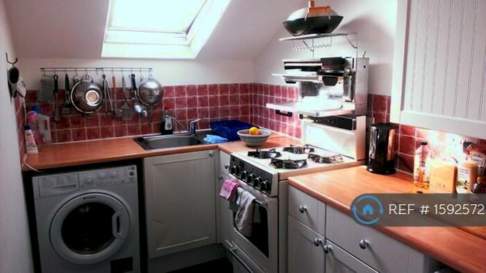 1 Bedroom Flat To Rent In Lordship Park, London, N16