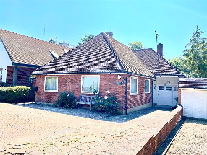 3 Bedroom Detached Bungalow For Sale In The Crest, Mount Grace Road, Potters Bar, EN6