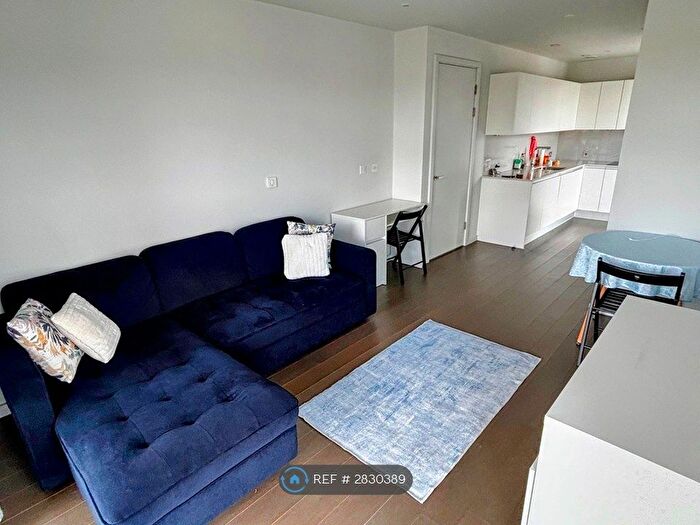 1 Bedroom Flat To Rent In York Way, London, N7