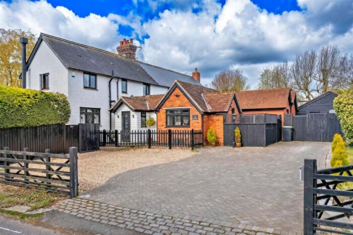 3 Bedroom Semi-Detached House For Sale In Takleys Manor Cottage, Epping Upland, CM16