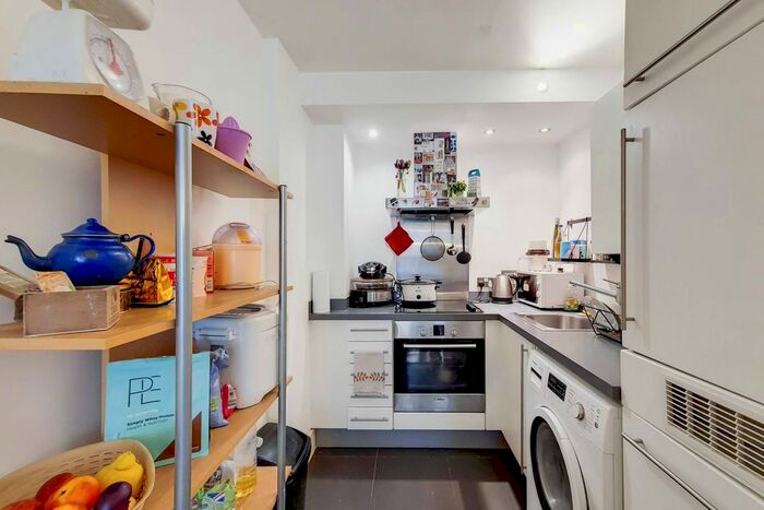 1 Bedroom Flat To Rent In Cadogan Road, Woolwich, London, SE18