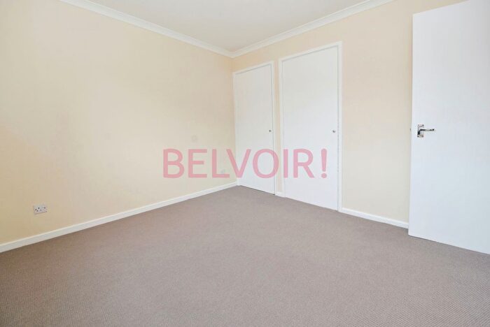 3 Bedroom Terraced House For Sale In Lewis Silkin Way, Southampton, SO16