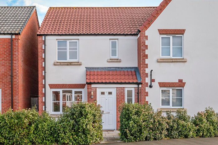 3 Bedroom Semi-Detached House For Sale In Duncan Way, North Walsham, NR28