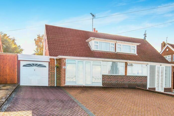 3 Bedroom Semi-Detached House To Rent In Wadhurst Avenue, Luton, LU3