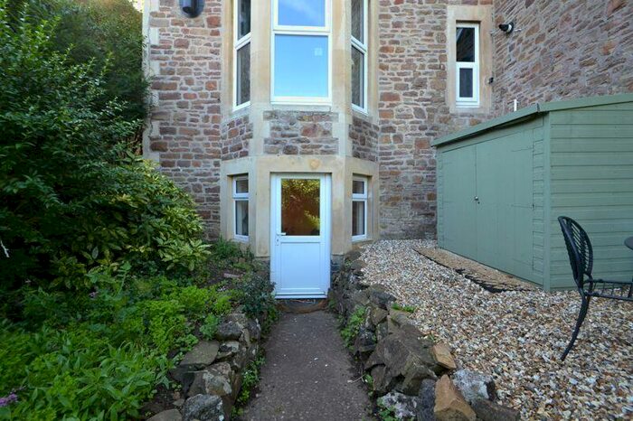 1 Bedroom Flat To Rent In Kings Road, Clevedon, BS21