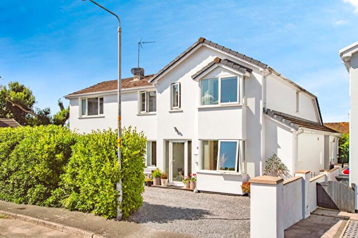 4 Bedroom Detached House For Sale In Ridgeway Close, Saundersfoot, Pembrokeshire, SA69