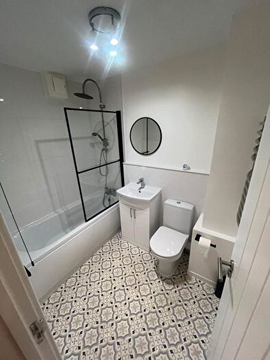 1 Bedroom Flat To Rent In Rockstone Lane, Southampton, SO14