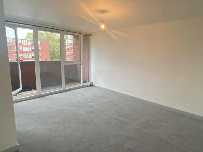 1 Bedroom Flat To Rent In Cottesmore House, Browns Green, Birmingham, B20