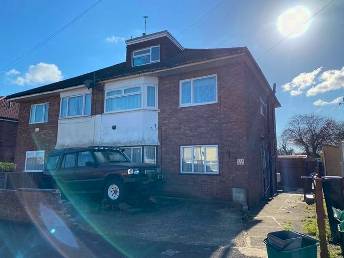 3 Bedroom Maisonette To Rent In Cranbourne Road, Patchway, Bristol, BS34