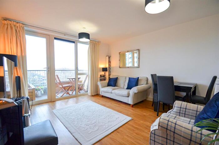 1 Bedroom Flat For Sale In Oxley Square, London, E3