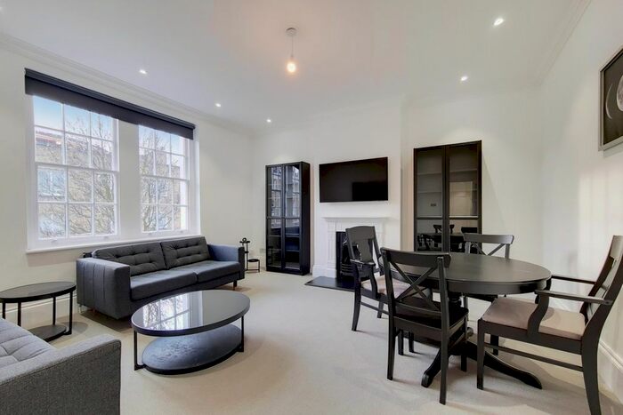 2 Bedroom Flat To Rent In Dorset Square, Marylebone, London, NW1