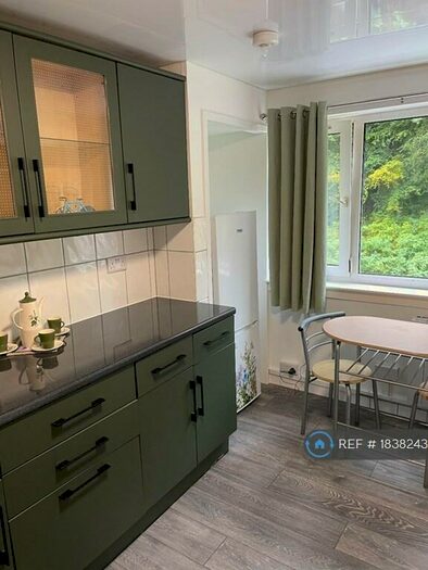 3 Bedroom Flat To Rent In St. Valery Court, Stirling, FK7