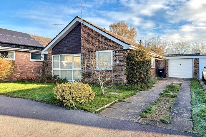 3 Bedroom Detached Bungalow For Sale In Fordingbridge, SP6