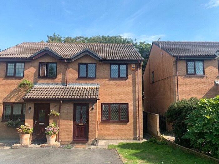 3 Bedroom Semi-Detached House To Rent In Ger-Y-Lyn, Porthcawl, CF36