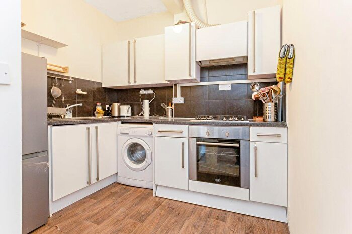 2 Bedroom Flat For Sale In / Gorgie Road, Gorgie, Edinburgh, EH11