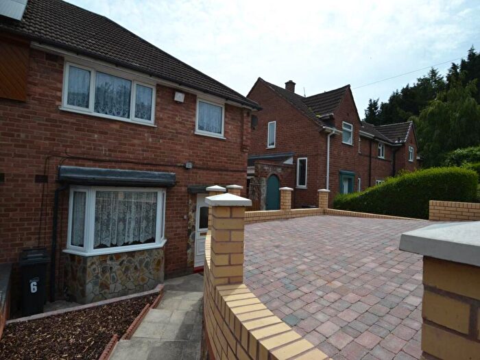 3 Bedroom Semi-Detached House To Rent In Stourdell Road, Halesowen, B63