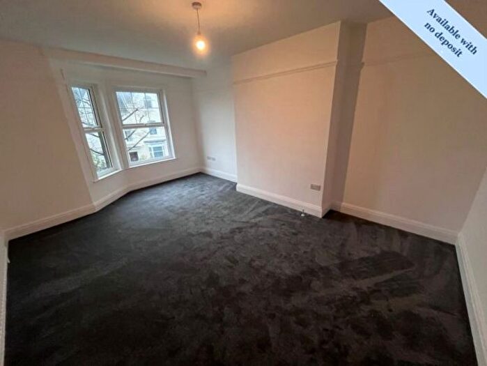 2 Bedroom Flat To Rent In Belgrave Court, Uplands, Swansea, SA1