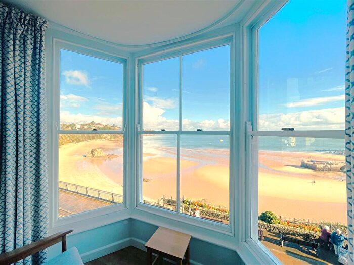 1 Bedroom Flat For Sale In High Street, Tenby, SA70