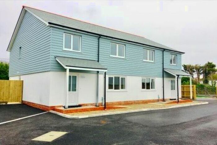 3 Bedroom Semi-Detached House To Rent In Tolverth Row, Penzance, TR20