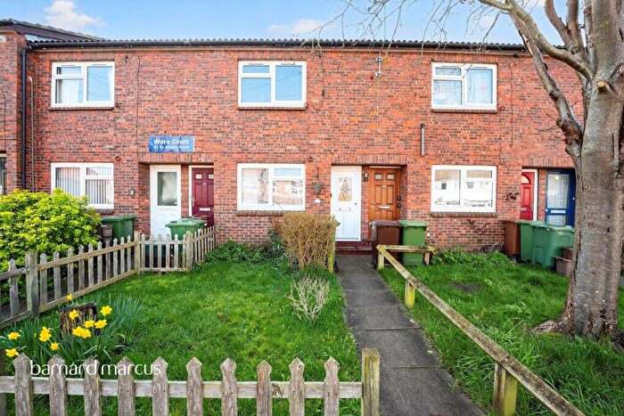 2 Bedroom Maisonette For Sale In St. Albans Road, Cheam, Sutton, SM1