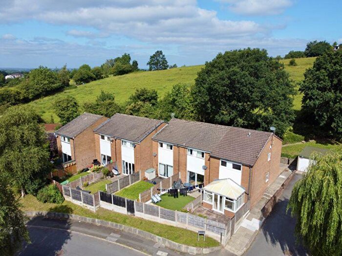 4 Bedroom Terraced House For Sale In Sunfield, Romiley, SK6