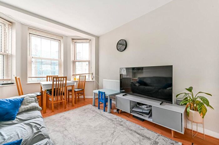 2 Bedroom Flat For Sale In Camden Park Road, Camden, London, NW1