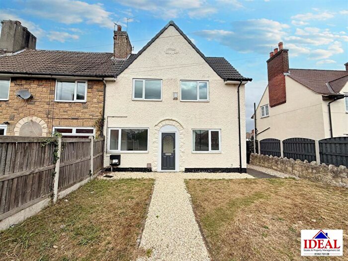 3 Bedroom End Of Terrace House For Sale In Quarry Lane, Woodlands, Doncaster, DN6