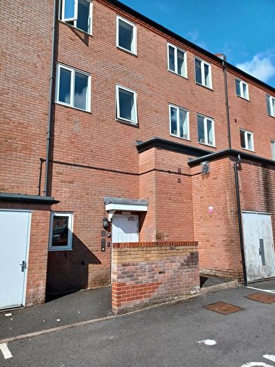 2 Bedroom Flat To Rent In Beechwood Road, Nuneaton, CV10