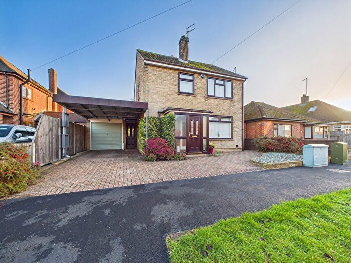 3 Bedroom Detached House For Sale In Latham Avenue, Orton Longueville, PE2