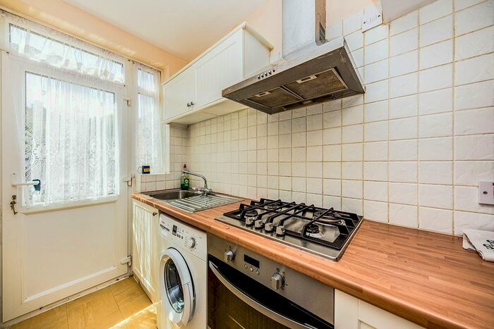 4 Bedroom Terraced House To Rent In Glenside Avenue, Canterbury, Kent, CT1