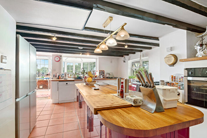 4 Bedroom Detached House For Sale In Corfe Mullen, Wimborne, BH21