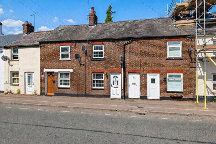 2 Bedroom Terraced House For Sale In Front Street, Slip End, Luton, Bedfordshire, LU1