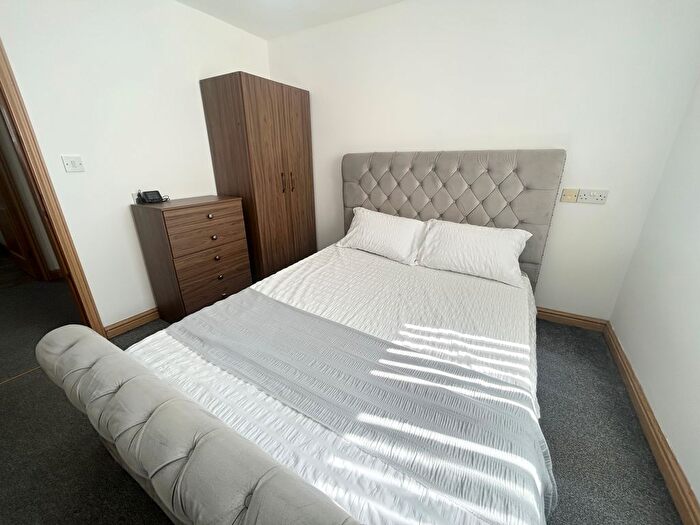 2 Bedroom Flat To Rent In Mountain Street, Manchester, M28