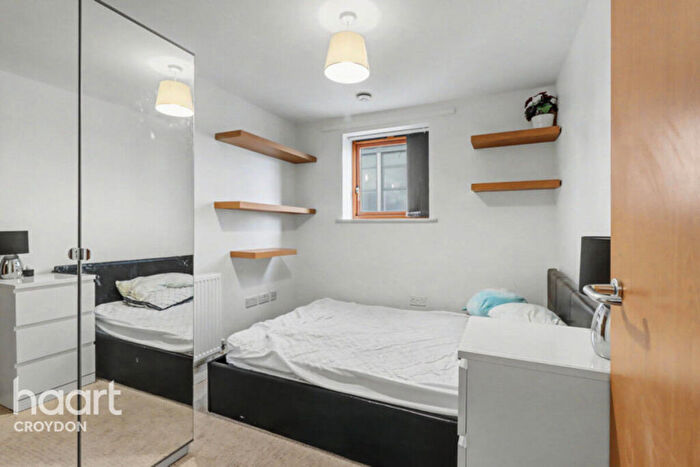 2 Bedroom Flat For Sale In Campbell Road, Croydon, CR0